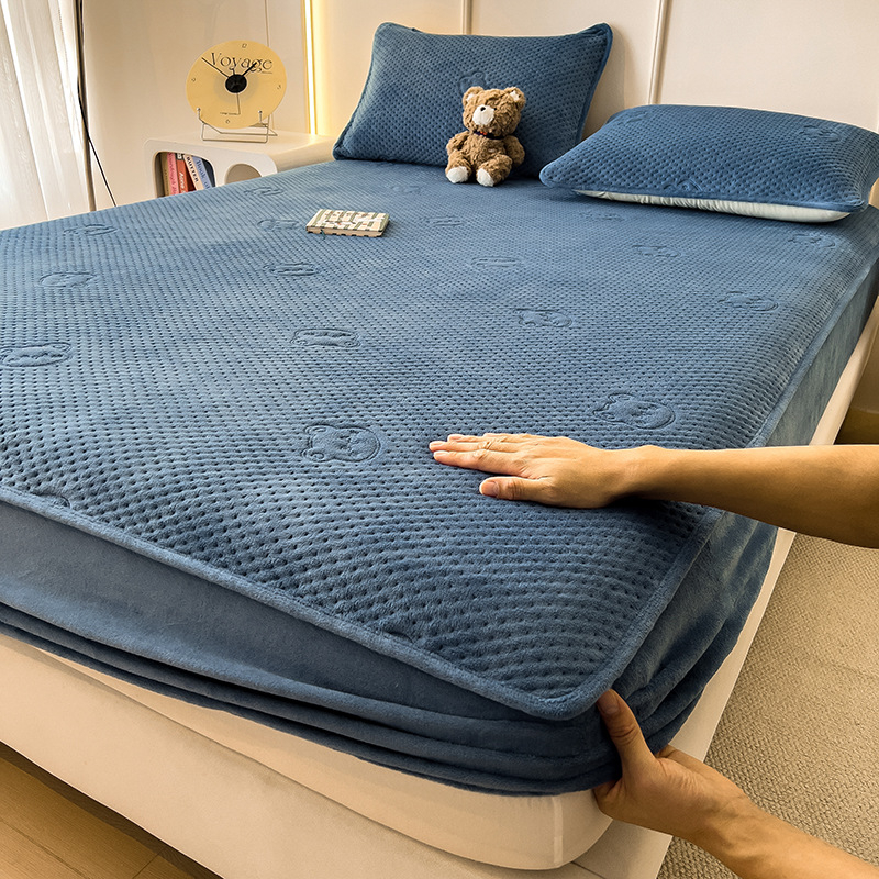 Cearșaf cu elastic din velur de lapte, quiltat, model solid, 300–500 g, iarnă, minimalist