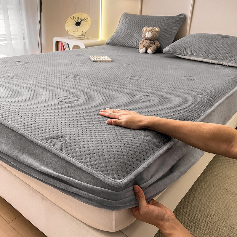 Cearșaf cu elastic din velur de lapte, quiltat, model solid, 300–500 g, iarnă, minimalist