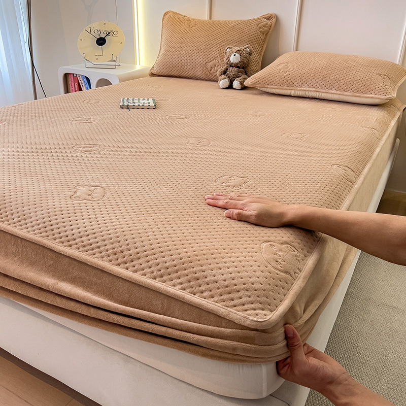 Cearșaf cu elastic din velur de lapte, quiltat, model solid, 300–500 g, iarnă, minimalist