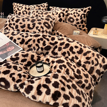 Maillard stil posteljine od četiri dijela, velur Rex zec, mliječni velur i koralni velur, leopard uzorak, nordijski zimski stil