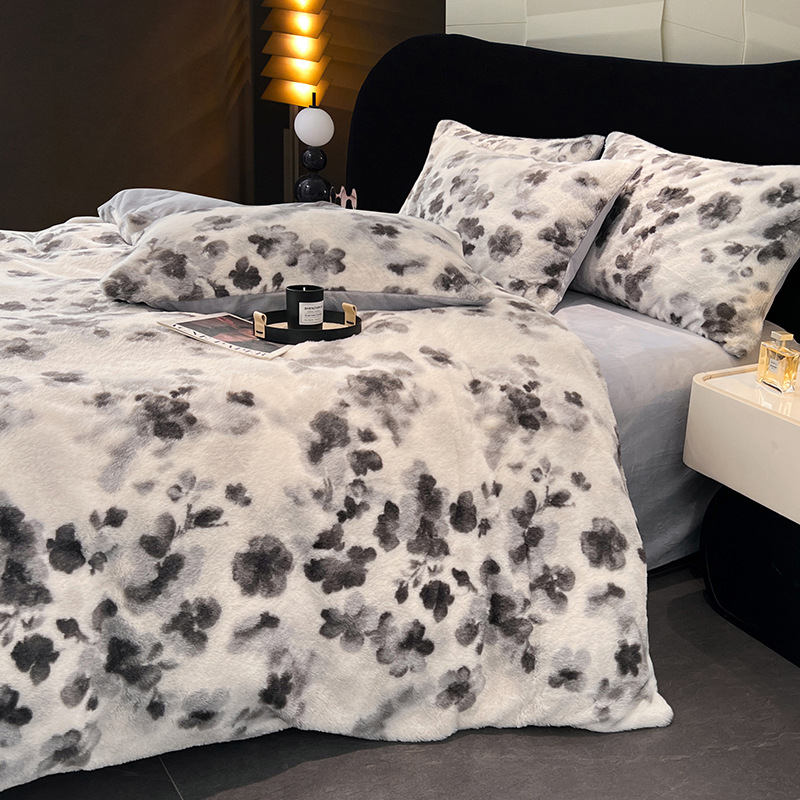 Maillard stil posteljine od četiri dijela, velur Rex zec, mliječni velur i koralni velur, leopard uzorak, nordijski zimski stil