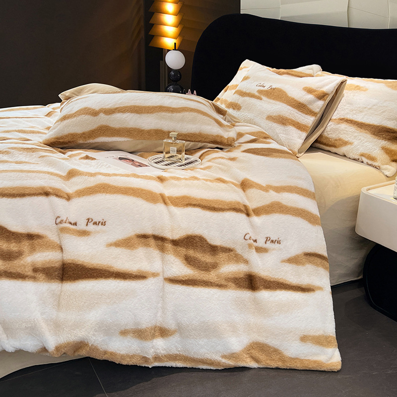 Maillard stil posteljine od četiri dijela, velur Rex zec, mliječni velur i koralni velur, leopard uzorak, nordijski zimski stil