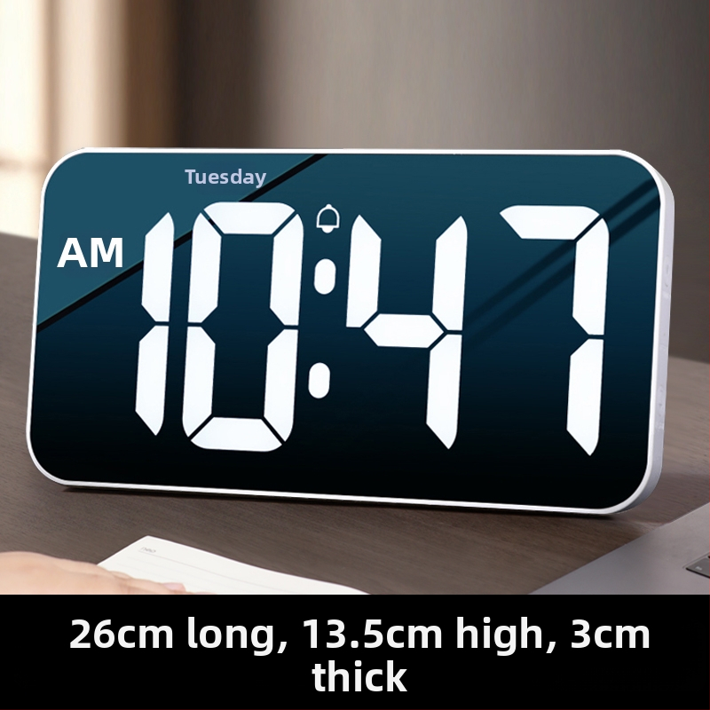 Galda pulkstenis ar LED displeju, klusa darbība, Snooze funkcija un nakts apgaismojums; barošanas no baterijām