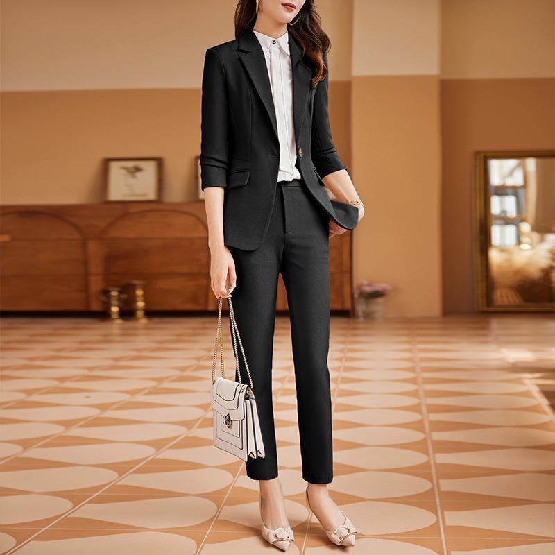 Uniforma stjuardese — radni komplet, dugi rukav, jednobojni uzorak, poliester-viskoza smjesa, šivanje kolaz dizajn, jesen 2022