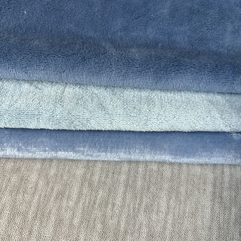 Flaneļa guļamistabas palags ar pildījumu, svītrainais raksts, aušana, reaktīvā krāsošana, visām sezonām