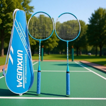 Badmintona rakete pieaugušajiem un bērniem, rāmis no titāna sakausējuma, ārkārtīgi cieta, tiešs trieciens, piemērota badmintonam un tenisam, svars 95-100 g