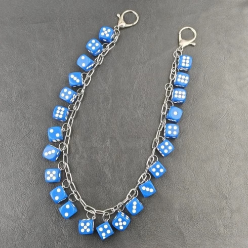 Vidukļa ķēde ar kubveida formu, metāls, spīdīga virsma, hip-hop stils, universāls