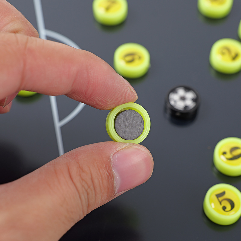 Futbola taktikas plāksne – magnētiska elektroniska treneru tablo, materiāls Qita, komplekts 20 gab., rezultātu tabla/maiņa/taktika