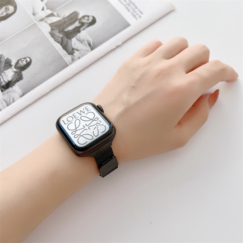 Tank Milanese magnetska metalna narukvica za Apple Watch — metalni remen, magnetska kopča, prilagodljive veličine sučelja, modni stil