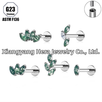 Titanová zliatina, Moss achát kameň, tvar konského oka, nosný prsteň a set piercingových šperkov implant-grade