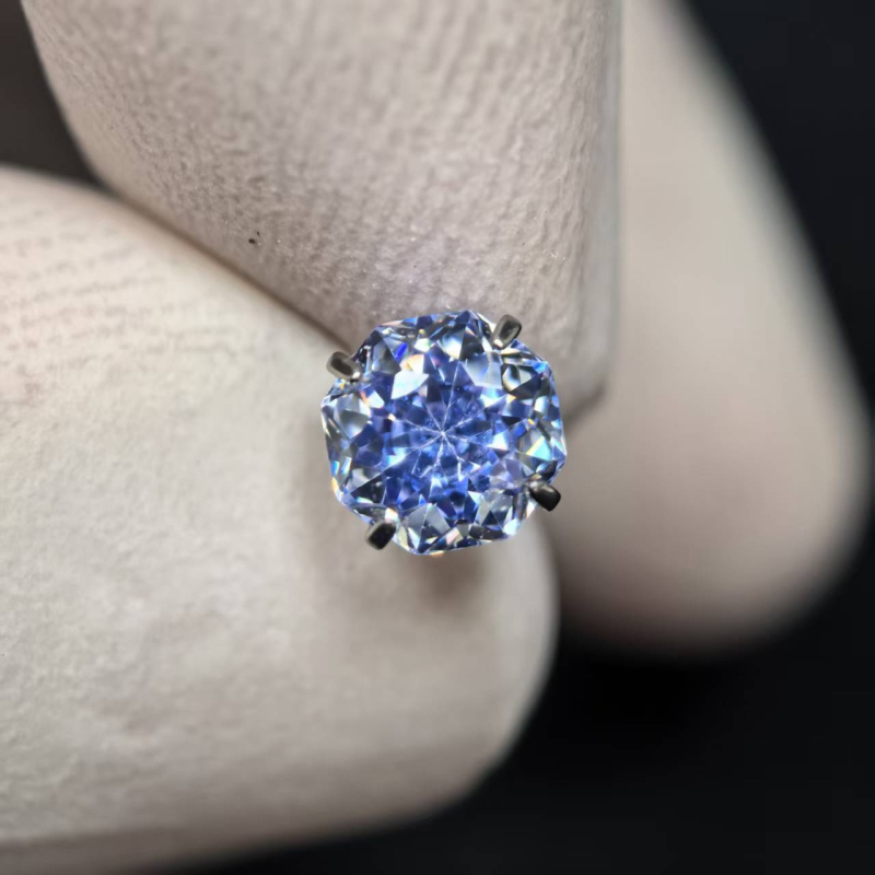 Naušnice od F136 titanijskog legura | Ružičasto rezanje u geometrijskom obliku s cirkonom | Ušni vijak od titana | Vilinski stil | Unisex