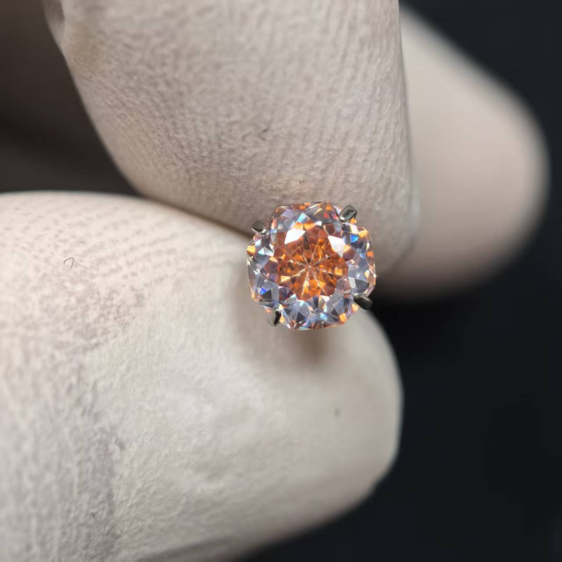 Naušnice od F136 titanijskog legura | Ružičasto rezanje u geometrijskom obliku s cirkonom | Ušni vijak od titana | Vilinski stil | Unisex