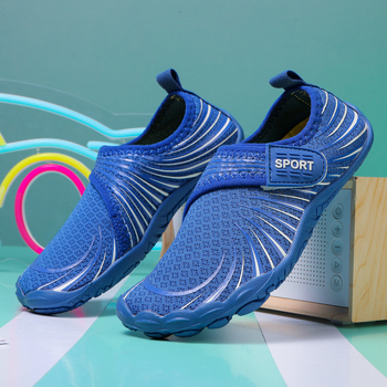 Upes taku kurpes – ūdensdrošas, pretn slīdēšanas gumijas zole, EVA vidējā zole, sieta iekšējā daļa, augšējā daļa ar gaisa slāni