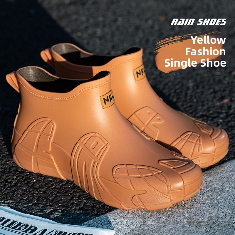 Vīriešu lietus zābaki – PVC augšdaļa, zems garums, apaļa pirksta forma, ūdensnecaurlaidīgi ārējai lietošanai