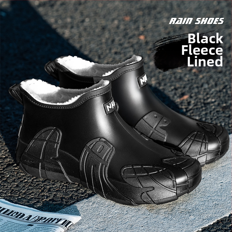 Vīriešu lietus zābaki – PVC augšdaļa, zems garums, apaļa pirksta forma, ūdensnecaurlaidīgi ārējai lietošanai