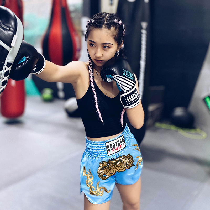 Muay Thai šorcevi, tajski stil, tkanina 100% poliester s poliesterom podstavom, za borilačke sportove, fitness i ekstremne treninge.
