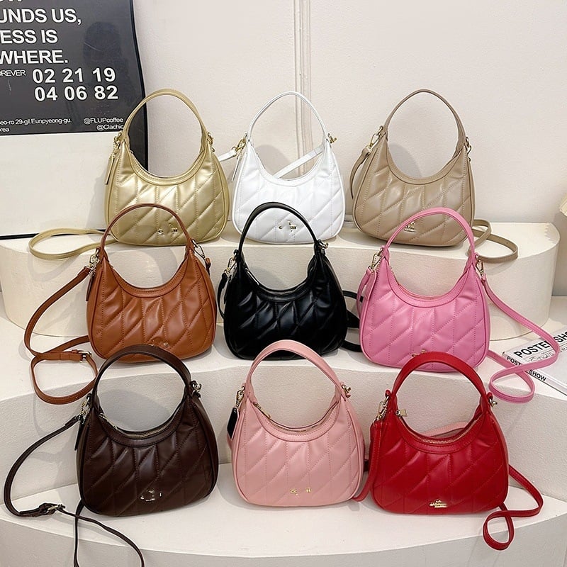 Dumpling kott kettaga, PU materjal, tõmblukuga, polüestervooder, ovaalne kuju