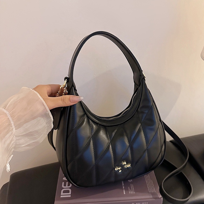 Dumpling kott kettaga, PU materjal, tõmblukuga, polüestervooder, ovaalne kuju