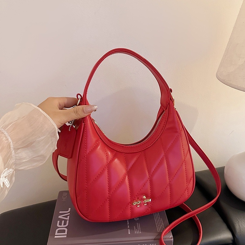 Dumpling kott kettaga, PU materjal, tõmblukuga, polüestervooder, ovaalne kuju