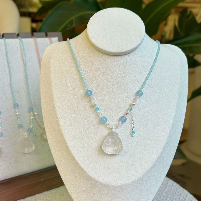 Nakit od kristala s graviranim privjeskom, valovita lanac, geometrijski oblik zodijaka, 22 g, proljeće 2025