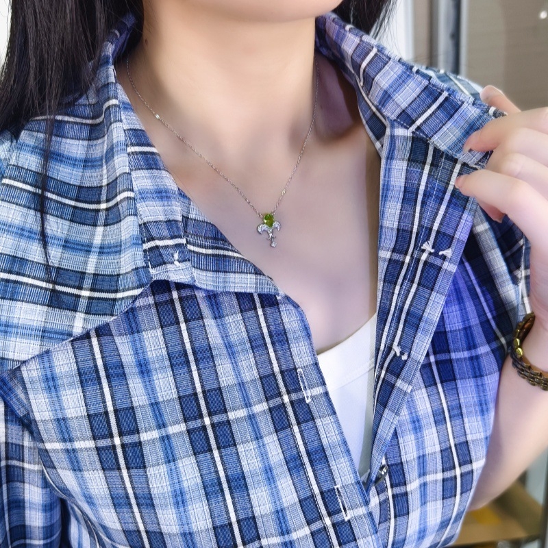 S925 ezüst Iris virág nyaklánc kristály berakással, keresztlánccal, körte alakú kövek