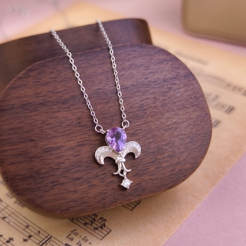 S925 ezüst Iris virág nyaklánc kristály berakással, keresztlánccal, körte alakú kövek