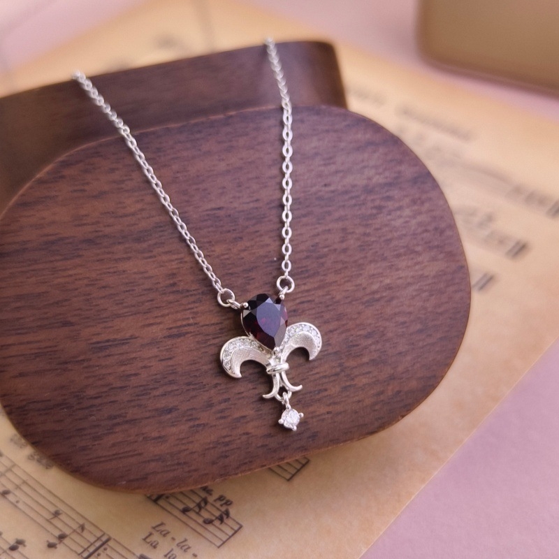 S925 ezüst Iris virág nyaklánc kristály berakással, keresztlánccal, körte alakú kövek