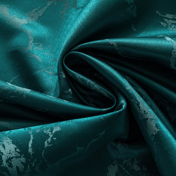 Apskritos formos stalo sijonėlis iš poliesterio žakardo su gėlėtu raštu – viešbučio stiliaus banketinėms salėms.