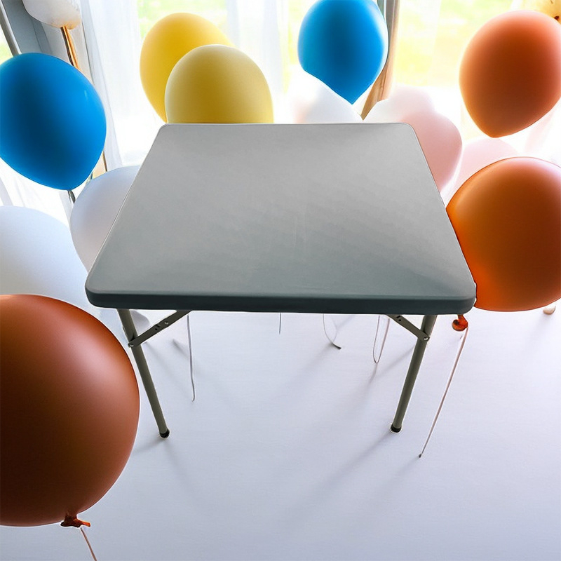 Staltiesė, kvadratinė forma, mišrus materialas, šiuolaikiškas minimalistinis stilius, viešbučio stilius