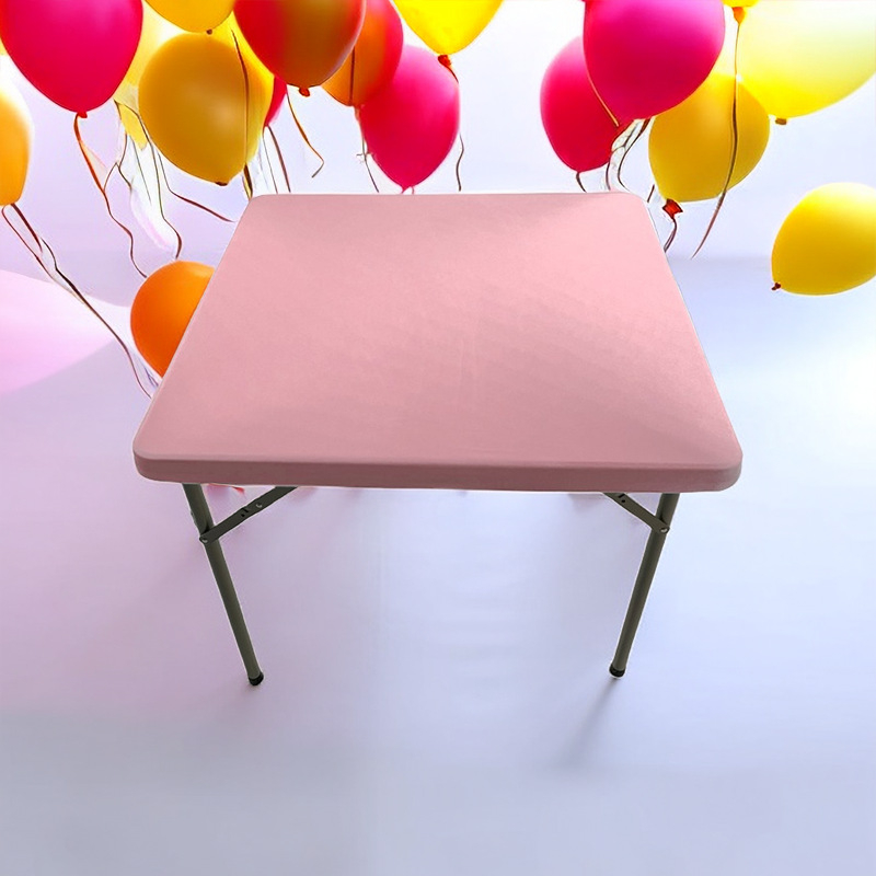 Staltiesė, kvadratinė forma, mišrus materialas, šiuolaikiškas minimalistinis stilius, viešbučio stilius