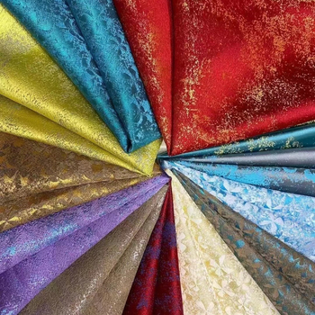 Viešbučio apskrito stalo užvalkalas iš poliesterio, atsparus vandeniui ir aliejui, storas Jacquard audinys