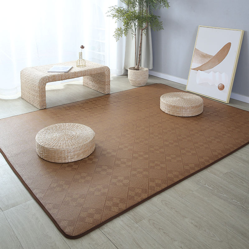 Pleteni tatami tepih od slame, kvadratnog oblika, prugastog uzorka; pogodan za studijsku sobu, balkon ili druge prostore; usisavanje.