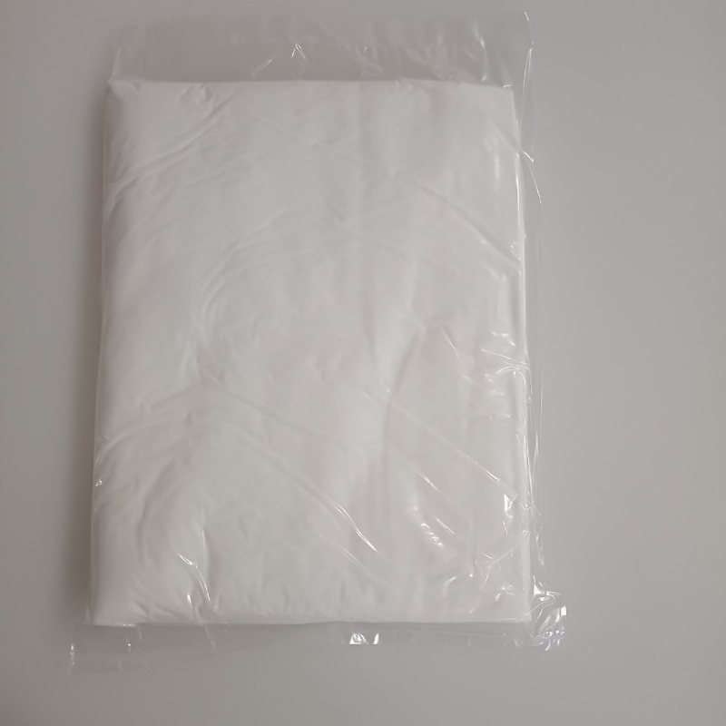 PVA anyagú sporttörölköző, síkreliefes szövés, 8 szálas egyszálas fonal, 141 g, hűsítő és gyorsan száradó (vízfelvétel 5–10 s)