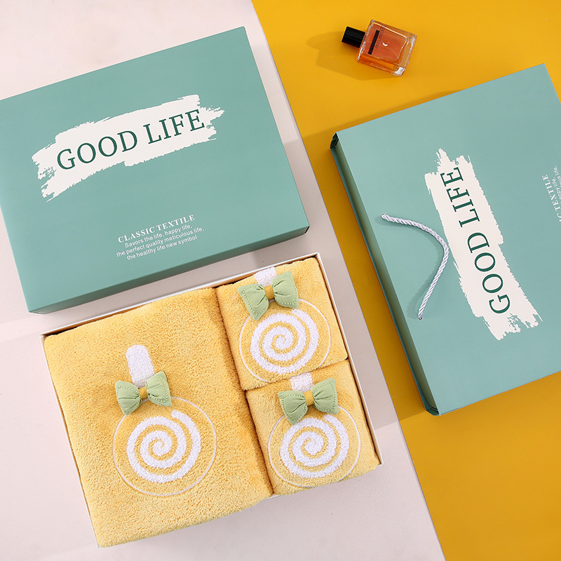 Set prosoape din fleece coral într-o cutie cadou, 3 piese; personalizare: imprimare logo, broderie și tiv; greutate 500 g; Brand Miaoxi