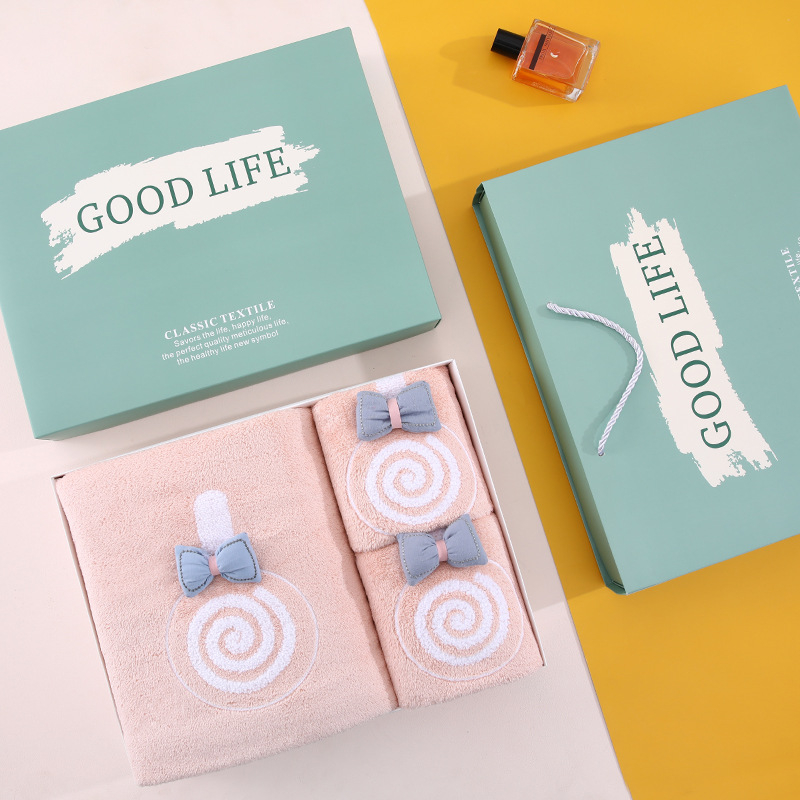 Set prosoape din fleece coral într-o cutie cadou, 3 piese; personalizare: imprimare logo, broderie și tiv; greutate 500 g; Brand Miaoxi