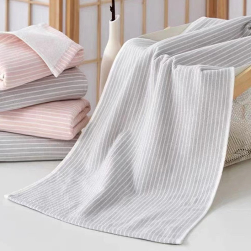 Kokvilnas vannas dvieļu komplekts ar divām pusēm: viena puse terry, otra puse marle, Jacquard audums, 32s pavediena, 200–300 g/m², pielāgota apstrāde