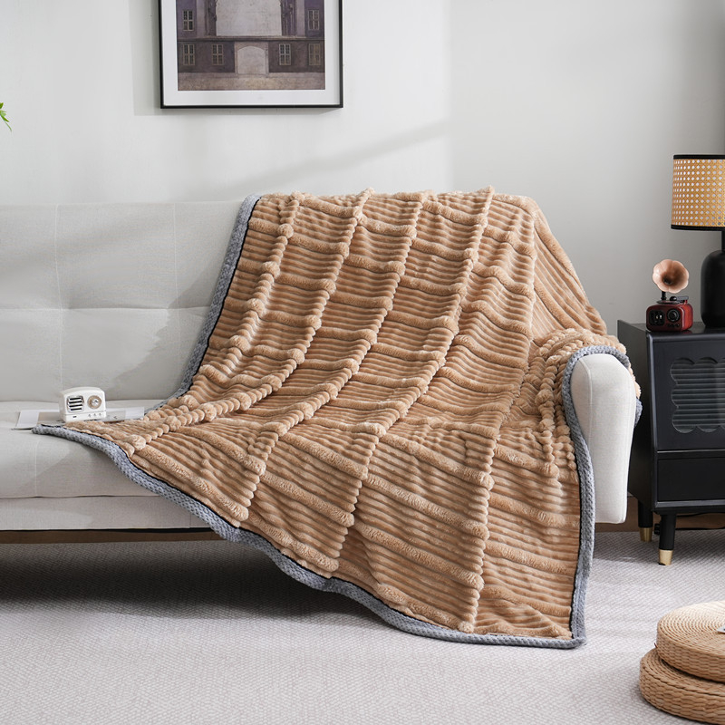 Pătură – Dungi, pentru iarnă, stil ușor de lux (Poliester; 300–499 g; Dungi; Iarnă)