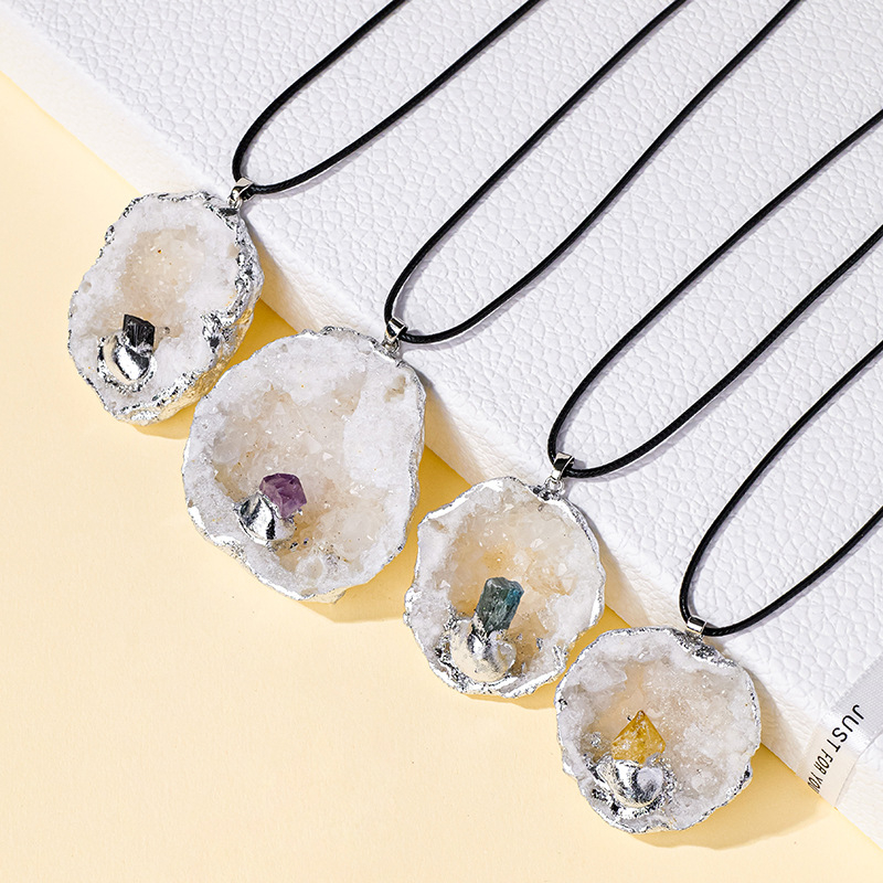 Runyangshi kristalni privjesak za lanac s prirodnim ahatom i srebrnim rubom