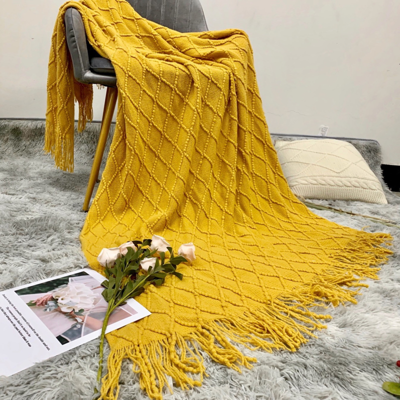 Akrilna pletena deka 240x220 cm – jednobojna, korejskog stila, pokrivač za krevet i kauč