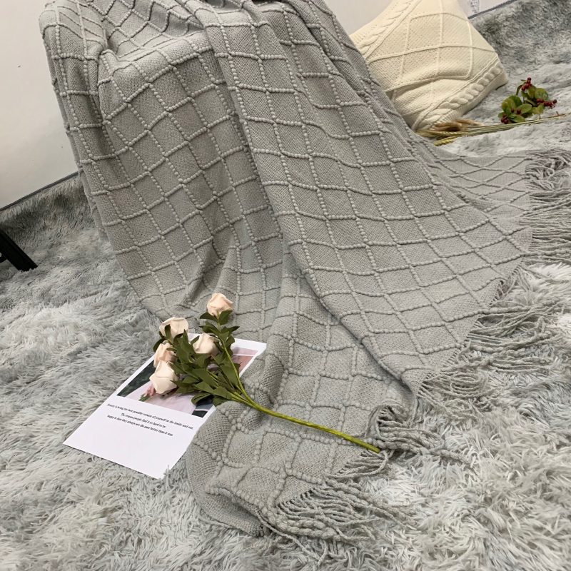 Akrilna pletena deka 240x220 cm – jednobojna, korejskog stila, pokrivač za krevet i kauč