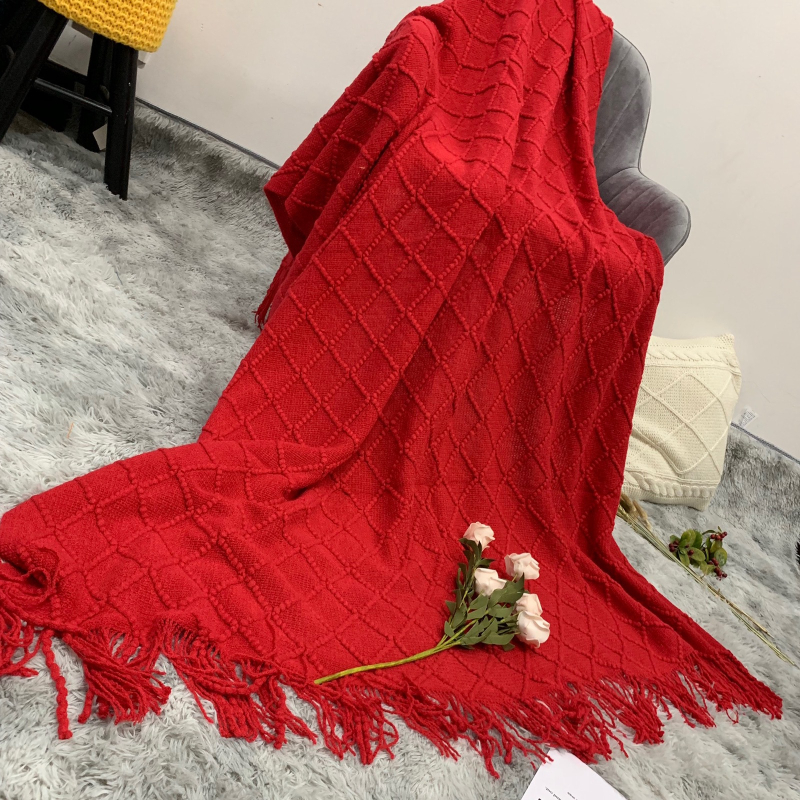 Akrilna pletena deka 240x220 cm – jednobojna, korejskog stila, pokrivač za krevet i kauč