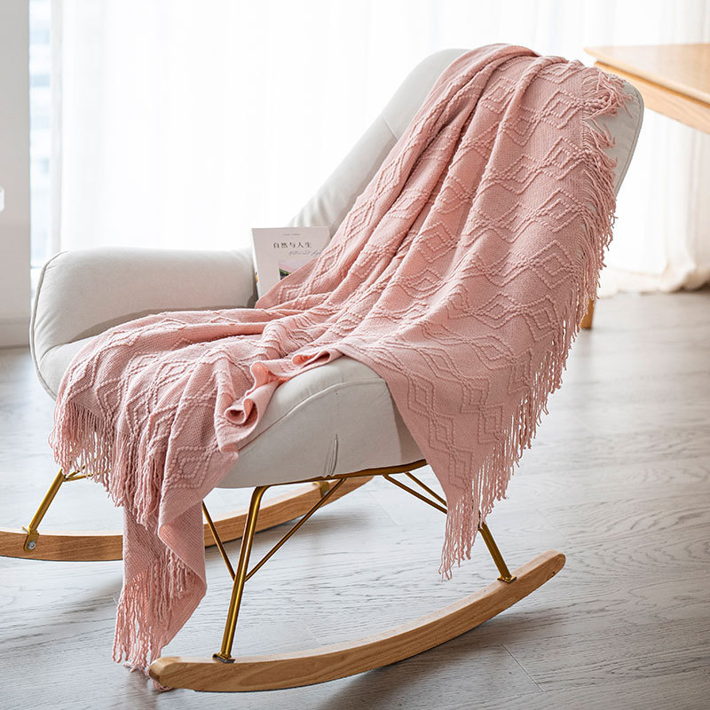 Akrilna pletena deka 240x220 cm – jednobojna, korejskog stila, pokrivač za krevet i kauč