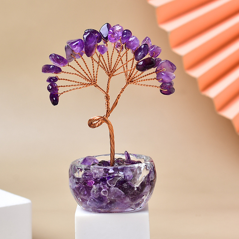 Ukrasno stablo novca – ametistni kristali, kristalni materijal, moderan minimalistički stil