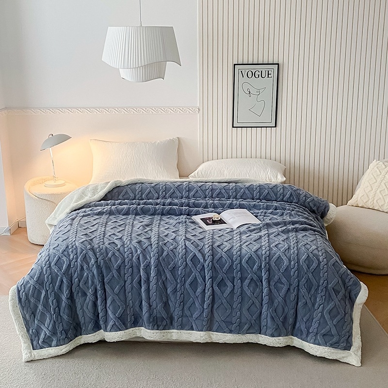 Jednobojna dvostruka flanel deka s jacquard tafta detaljima