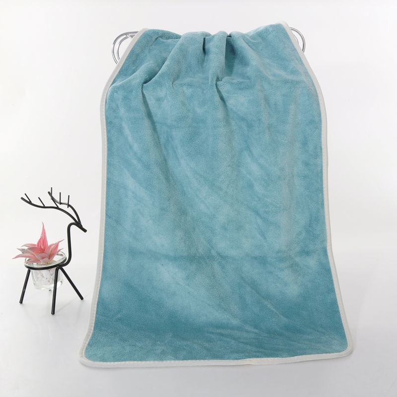 Profesionalni turban od mikrovlakna za salone ljepote — AB/combed vlakna, ravna tkanina (plain weave), 105 g/m², upijanje 26-30 s, Yue Ming