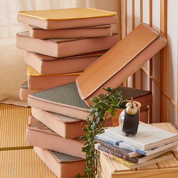 Krēsla spilvens ar biezāku sūkļa pildījumu, pretslīdēt dizains paaugstināšanai; audums no vīnogu šķiedras; pildījums: putas