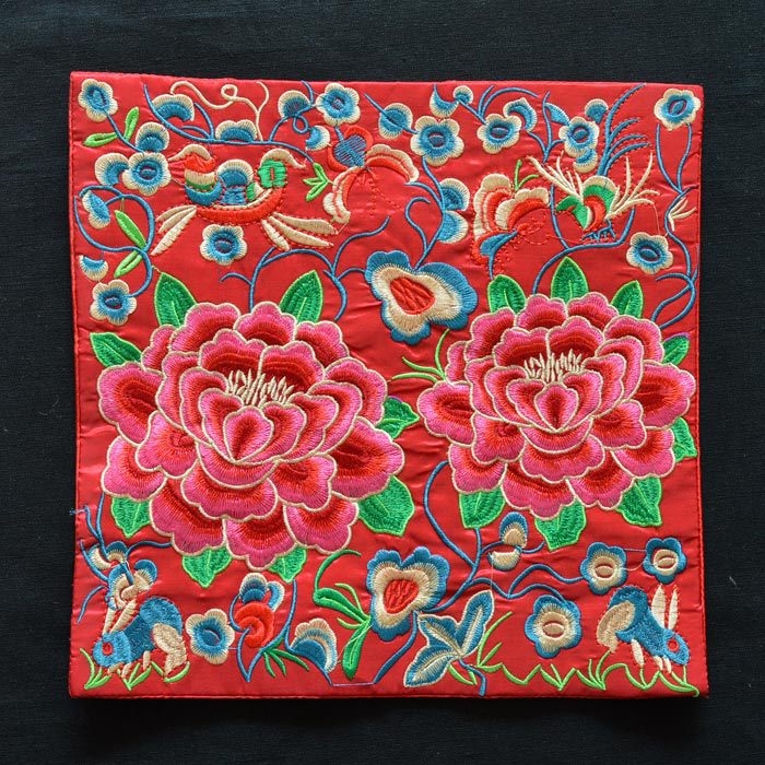 Audiniai siuvinėjimo dekoras — Kinų stiliaus motyvas; baigtas gaminys, mašininis siuvinėjimas; medžiaga: mišinys; serija: Kinijos stiliaus; tinka svetainei, miegamajam, studijai