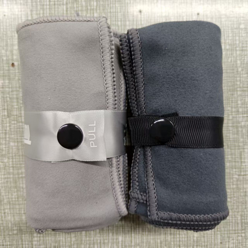 Бързосъхнеща микрофибърна кърпа за плуване и фитнес — преносима, абсорбира пот, 150D нишка, права тъкан, тегло под 100 g