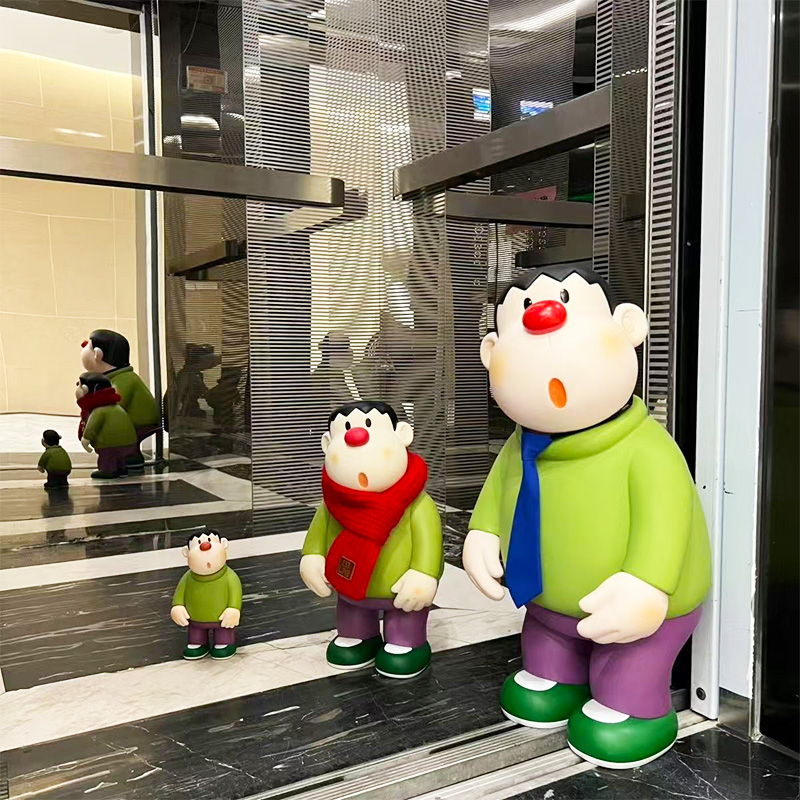 Vinilinis tigro figūrė – rankų darbo, su pakreipta galva, Šiaurės stiliaus dekoras biurui, svetainei ar įėjimui (Prekės ženklas: Happy Creation Society)