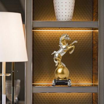 Baiying Šiaurietiškojo Meno Modernus Arklio Dekoras Gyvenamajai, Televizoriaus Spintei, Įėjimui ir Vyno Spintai – Syntetinė Derva